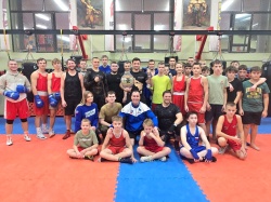 Знаменитый боец Владимир Мазур провел открытую тренировку для архангельских спортсменов Знаменитый боец Владимир Мазур провел открытую тренировку для архангельских спортсменов