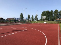 В Вельске завершена модернизация баскетбольной площадки