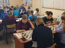 Подведены итоги областных соревнований по русским шашкам